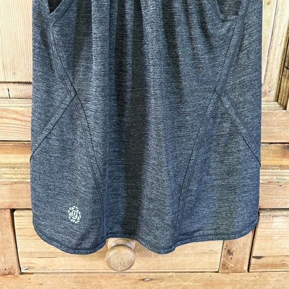 Lululemon 6 (?) Silver Gray Racerback Tank Top Seawheeze - Rare - Picture 8 of 9